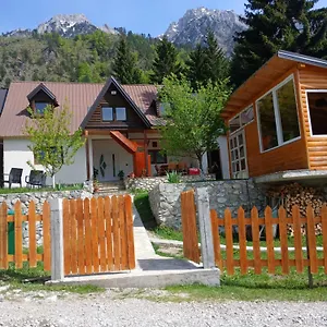 Bujtina Albjoni , Valbone Albánie