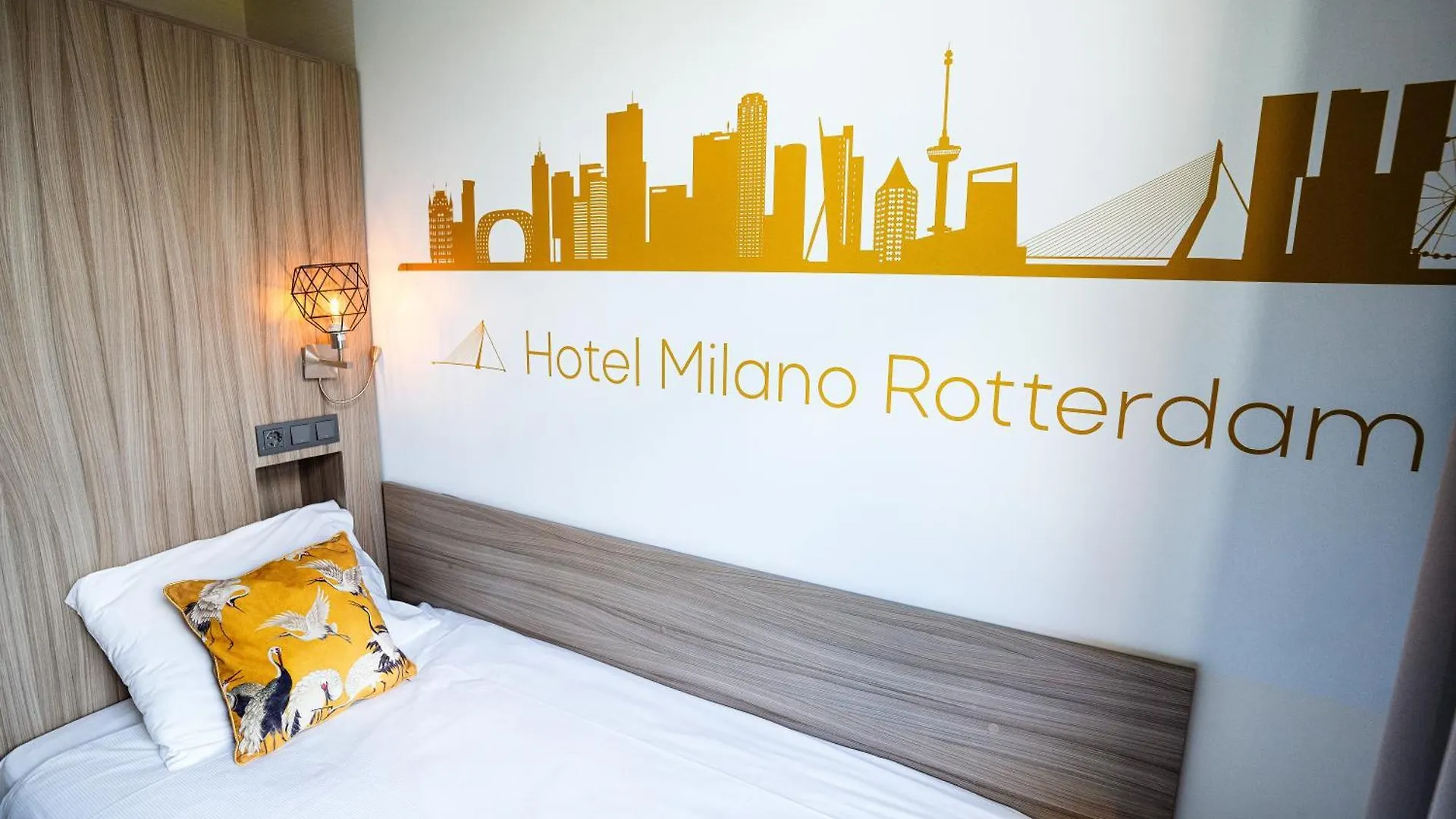 Hotel Milano Ρότερνταμ
