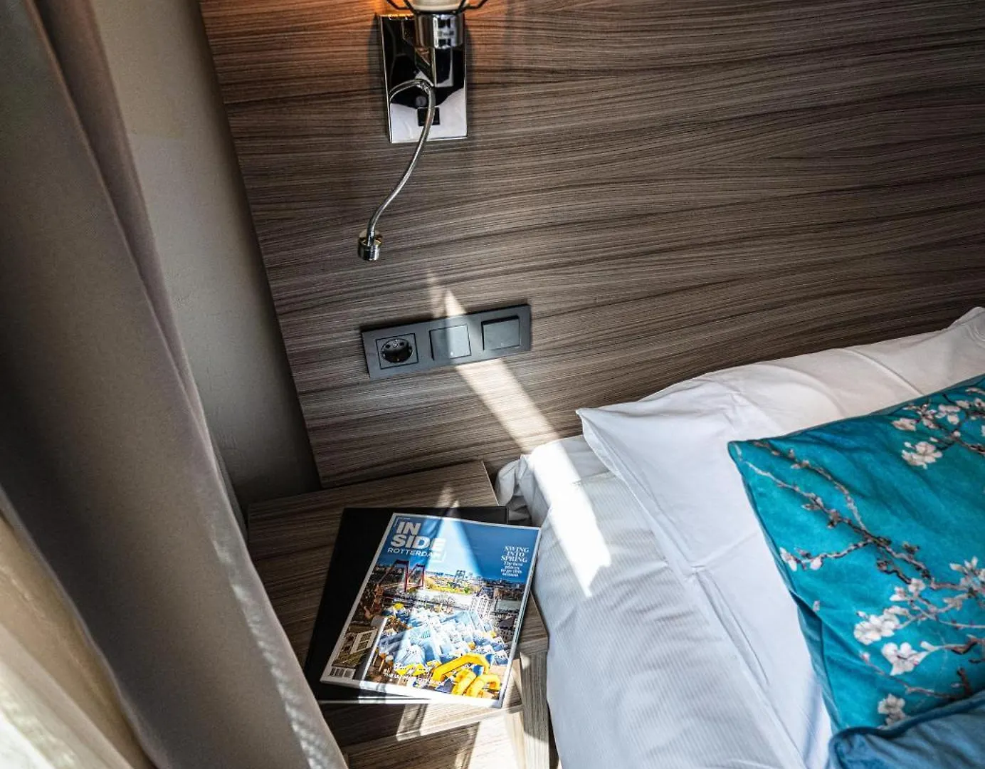 Hotel Milano Ρότερνταμ 3*,