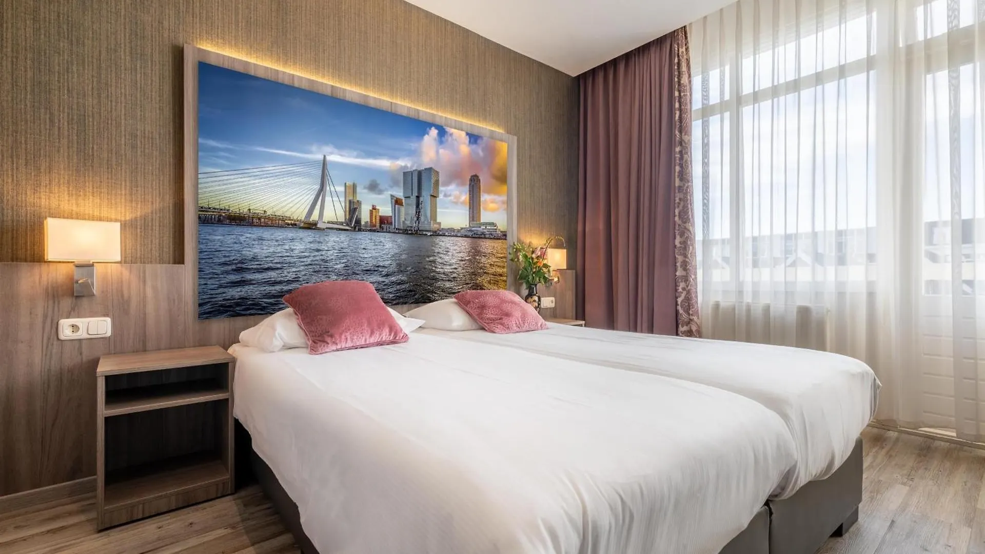 Hotel Milano Ρότερνταμ