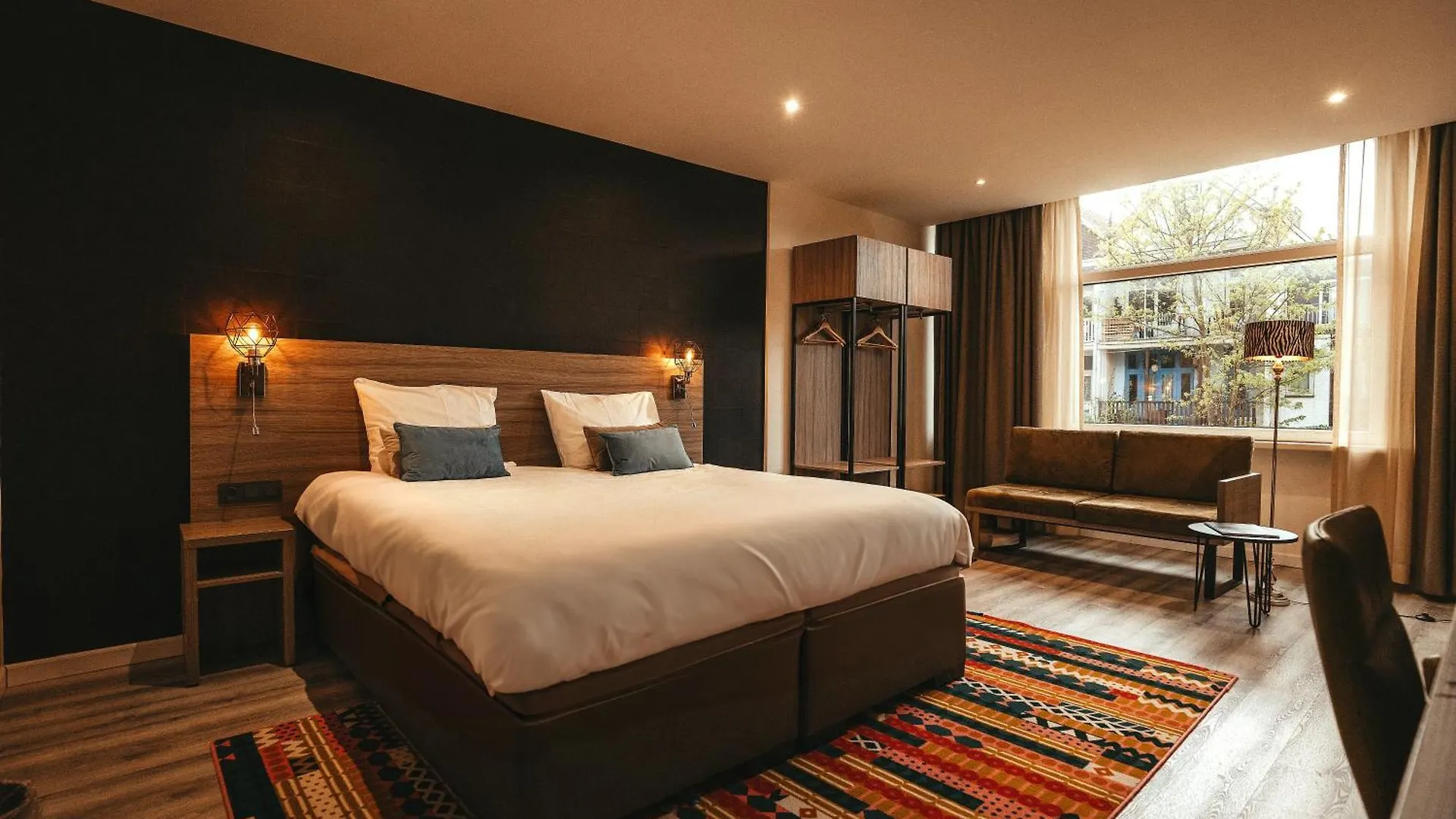 Hotel Milano Ρότερνταμ